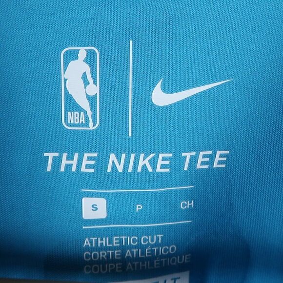 NIKE BLUE ATHLETIC CUT DRI FIT OKC THUNDER #13 PAUL GEORGE SHORT SLEEVE T SHIRT - Picture 2 of 10